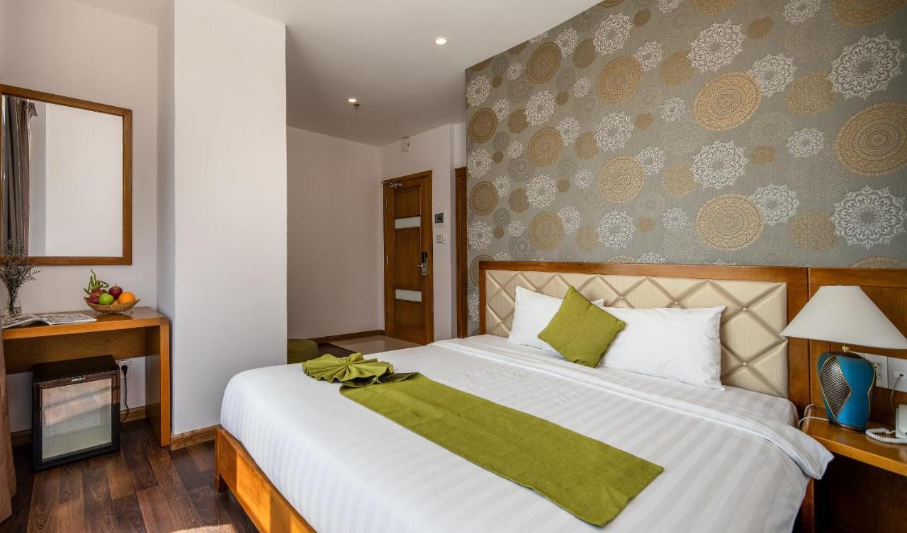 Richico Luxury Apartel Ocean Da Nang Exterior photo